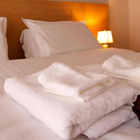 Beautiful And Lovely Apartment Tirana Esterno foto