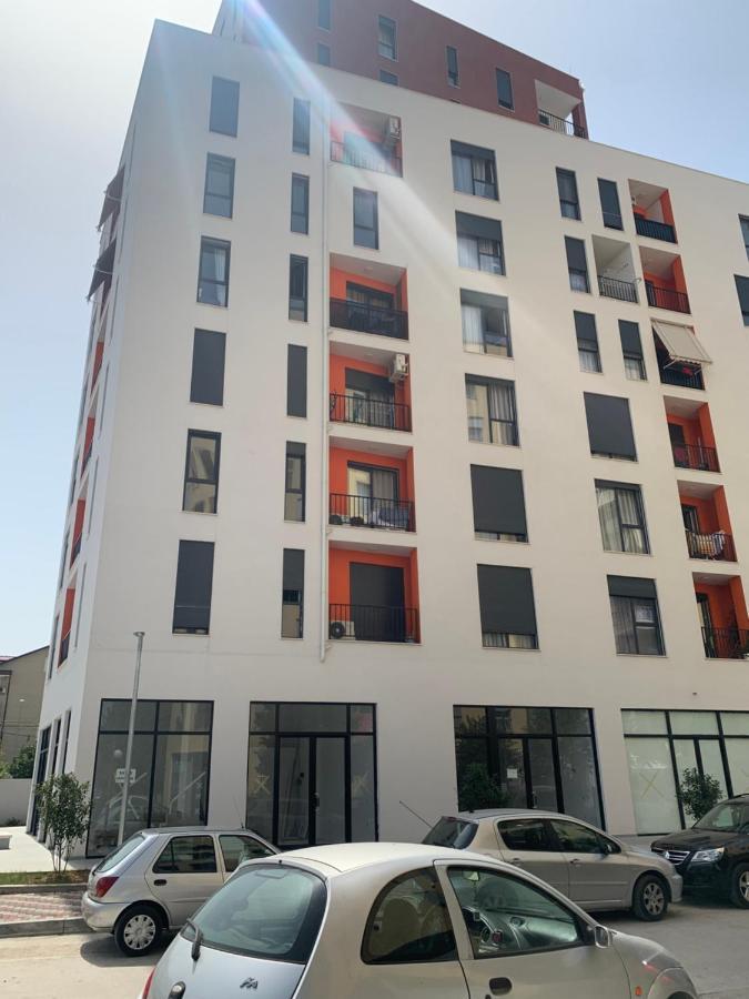 Beautiful And Lovely Apartment Tirana Esterno foto