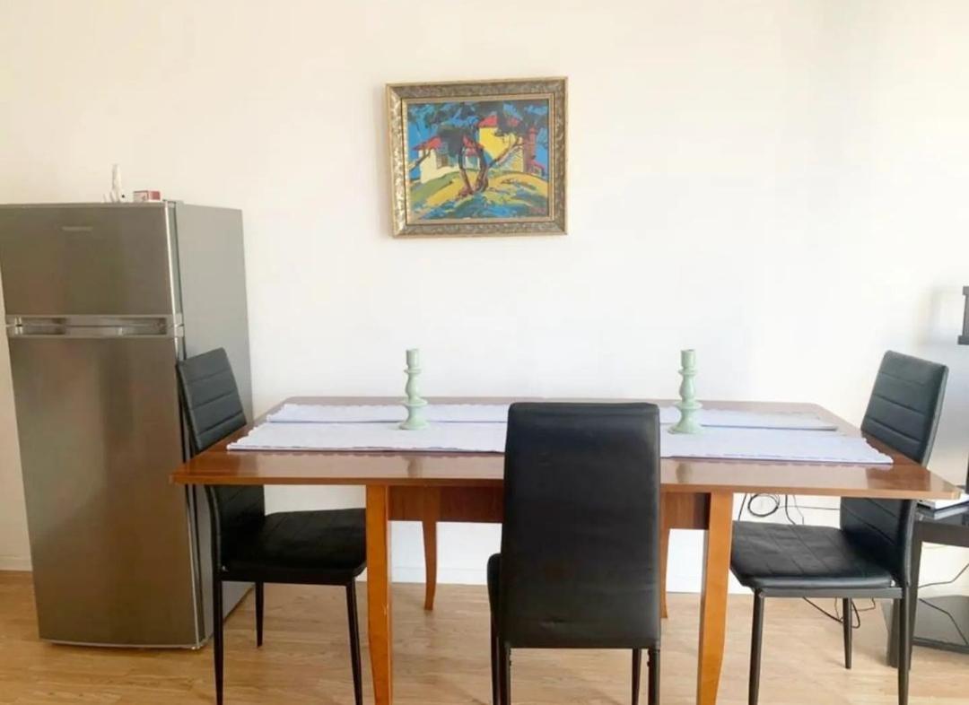 Beautiful And Lovely Apartment Tirana Esterno foto